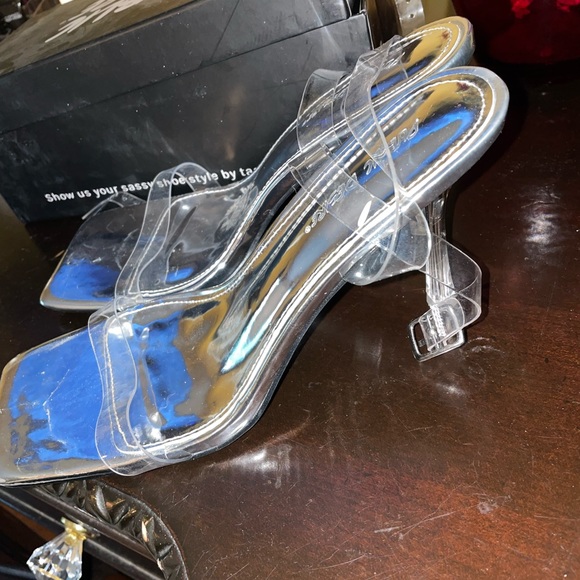 Clear Heels - Picture 8 of 8